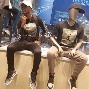 Meet your Posher, Onaje